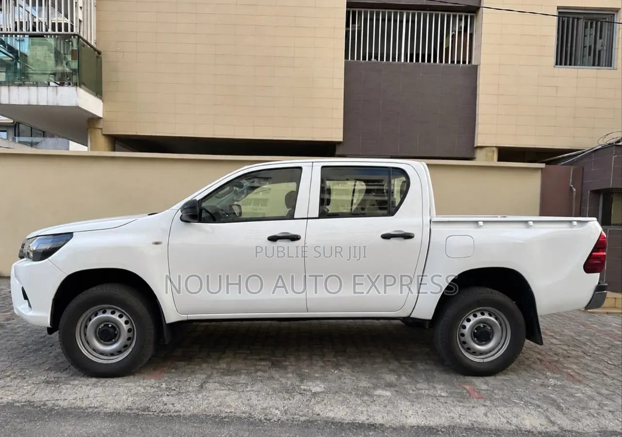 Toyota Hilux 2022 Blanc