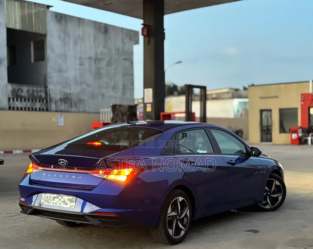 Hyundai Elantra 2023 Bleu