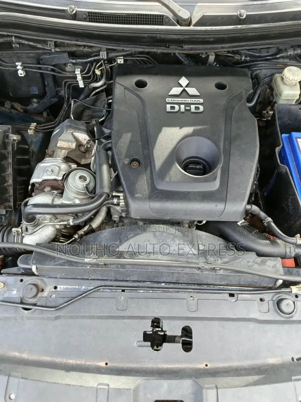 Mitsubishi L200 2018 Bleu