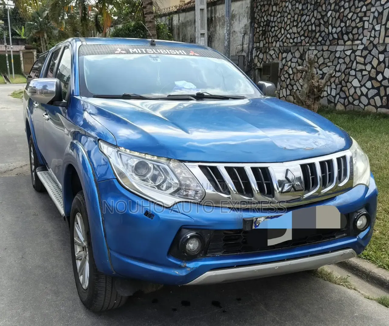 Mitsubishi L200 2018 Bleu