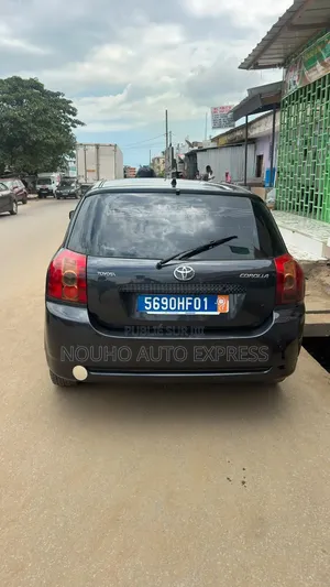 Toyota Corolla 2004 Noir