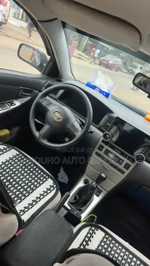 Toyota Corolla 2004 Noir