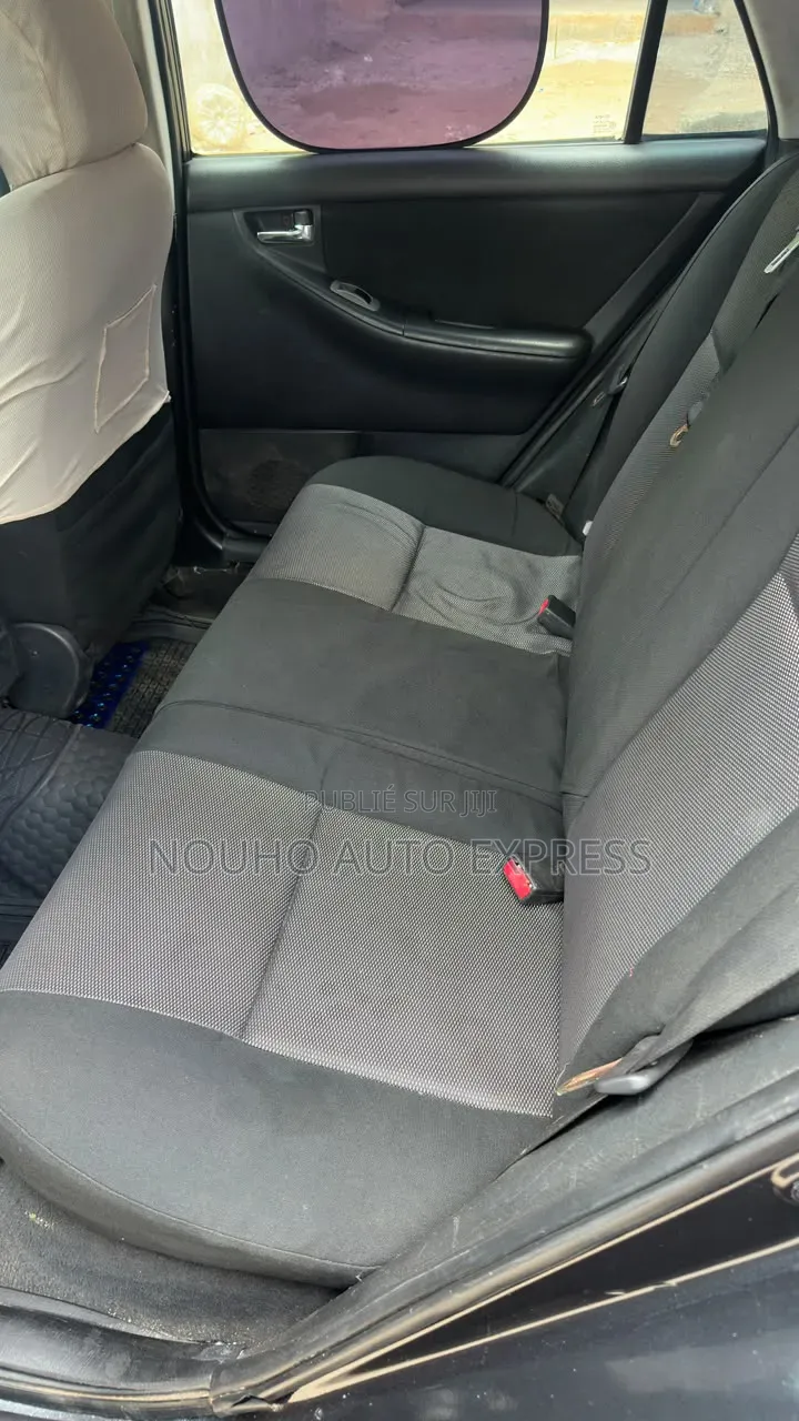 Toyota Corolla 2004 Noir