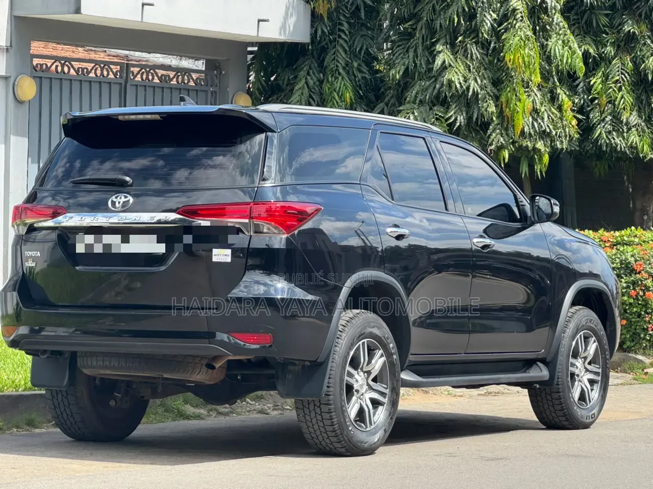Toyota Fortuner 2025 Noir