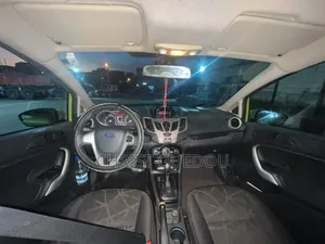 Ford Fiesta S 2011 Jaune