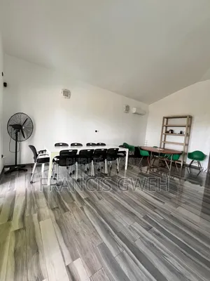 6chbre Duplex dans Francis Gweh, Cocody à Louer