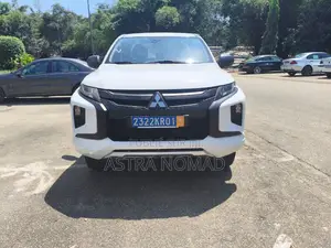 Mitsubishi L200 2021 Blanc
