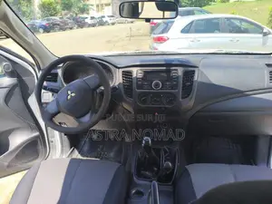 Mitsubishi L200 2021 Blanc