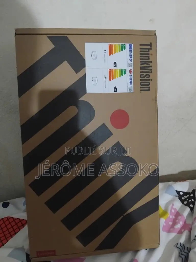 Nouveau Lenovo ThinkCentre Neo 50T 8GB Intel Core i3 SSD 512GB