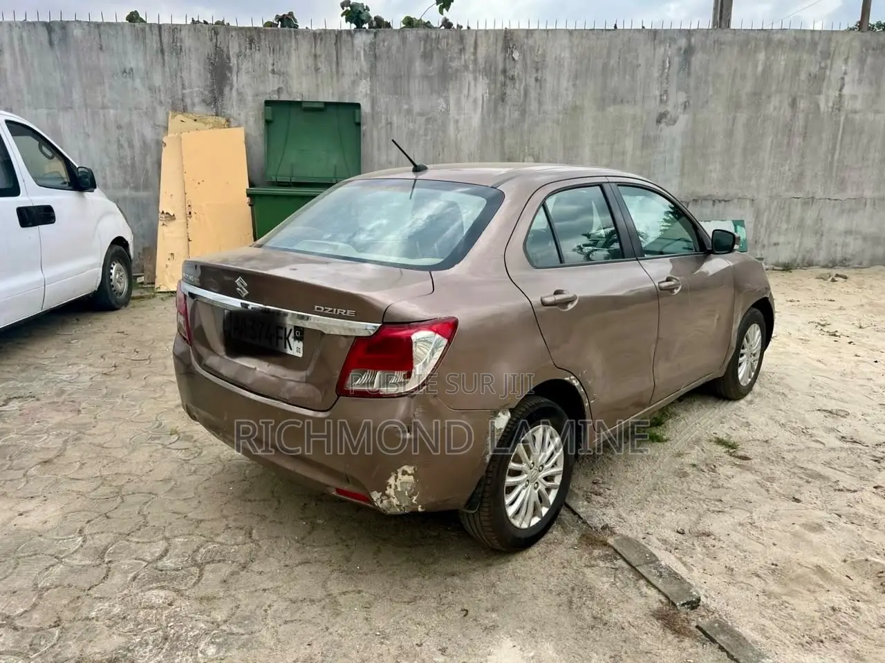 Suzuki Dzire 2024 Marron