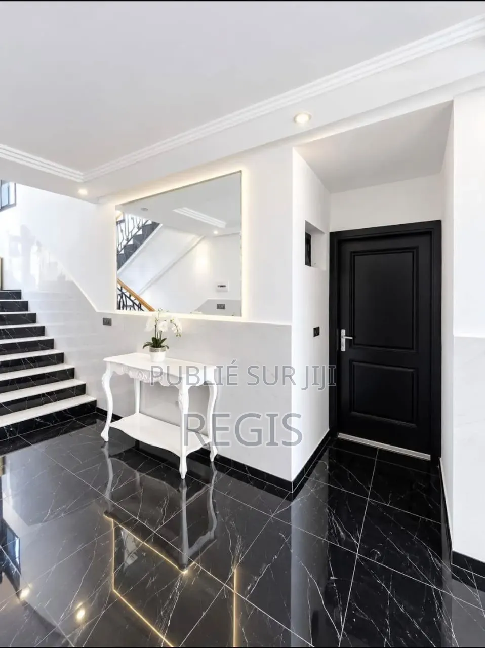 2chbre Appartement dans Regis, Cocody à Louer