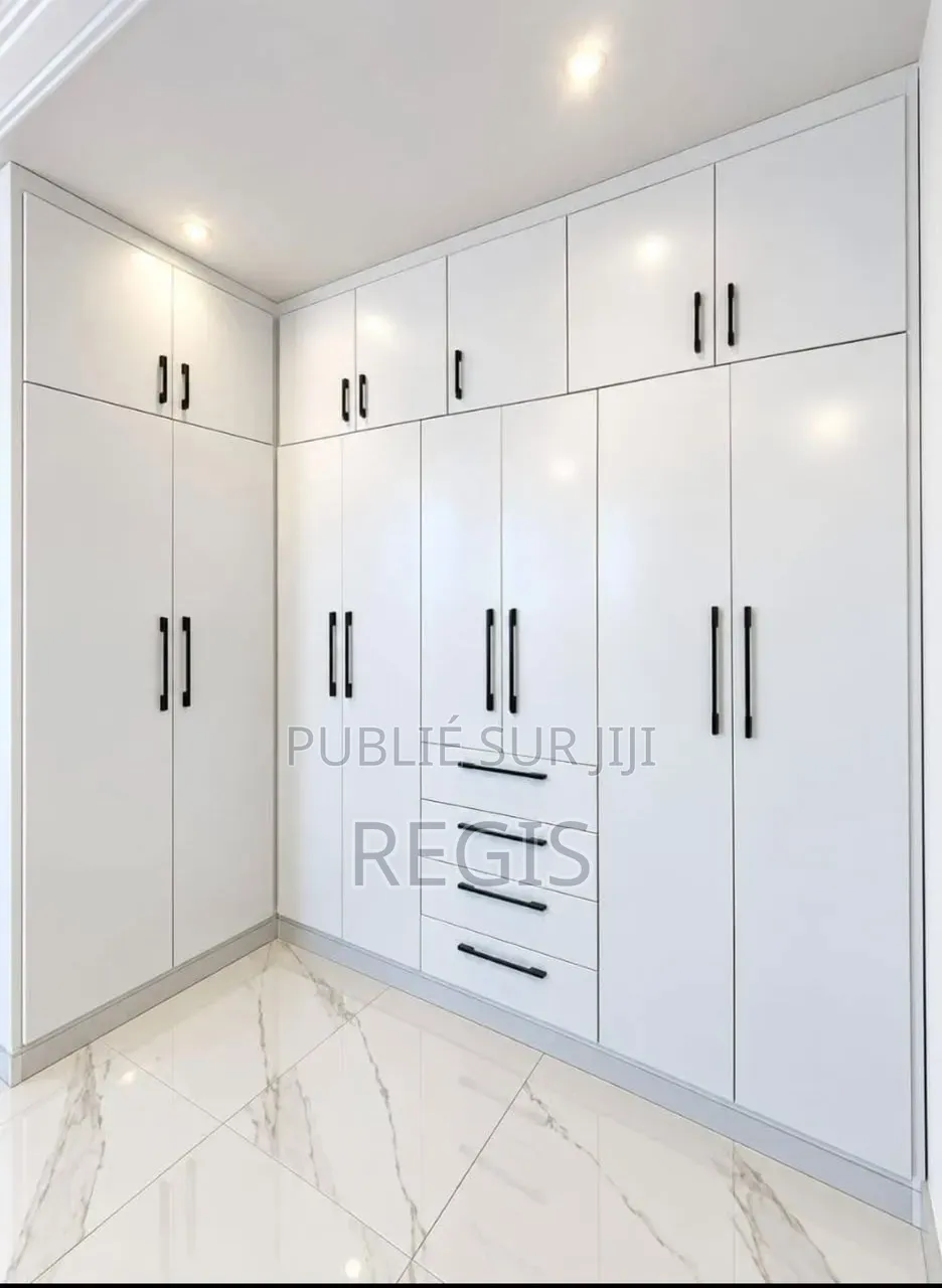 2chbre Appartement dans Regis, Cocody à Louer