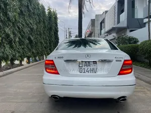 Mercedes-Benz C300 2014 Blanc