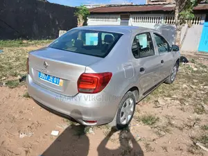 Renault Logan 2018 Gris