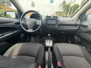 Mitsubishi Mirage LE 2024 Vert