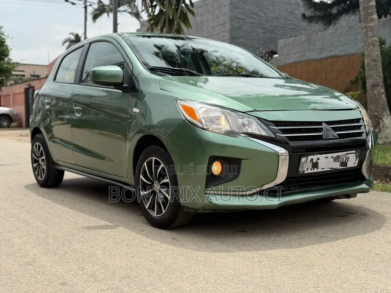 Mitsubishi Mirage LE 2024 Vert