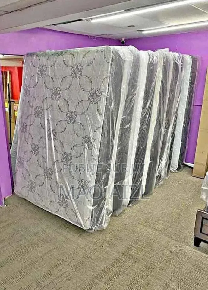 Matelas Disponible