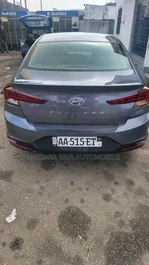 Hyundai Elantra 2020