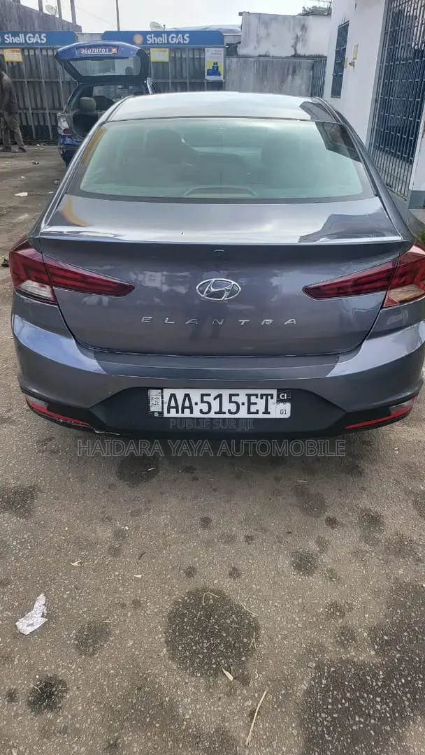 Hyundai Elantra 2020