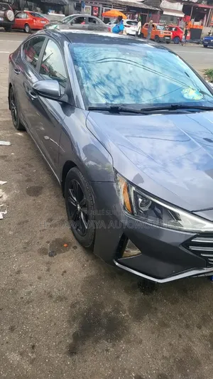 Hyundai Elantra 2020