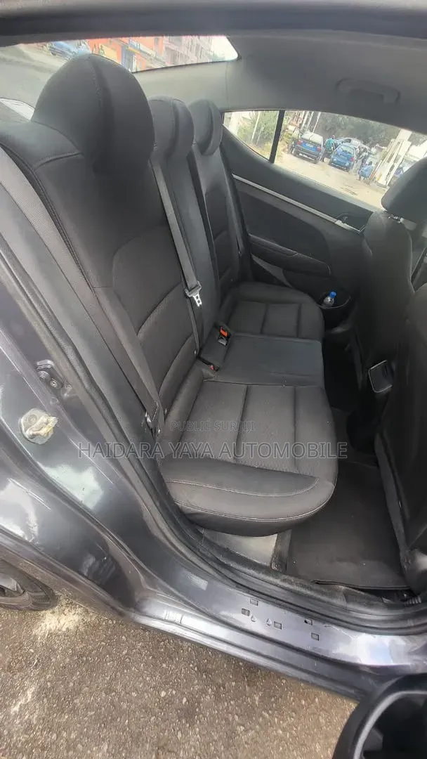 Hyundai Elantra 2020