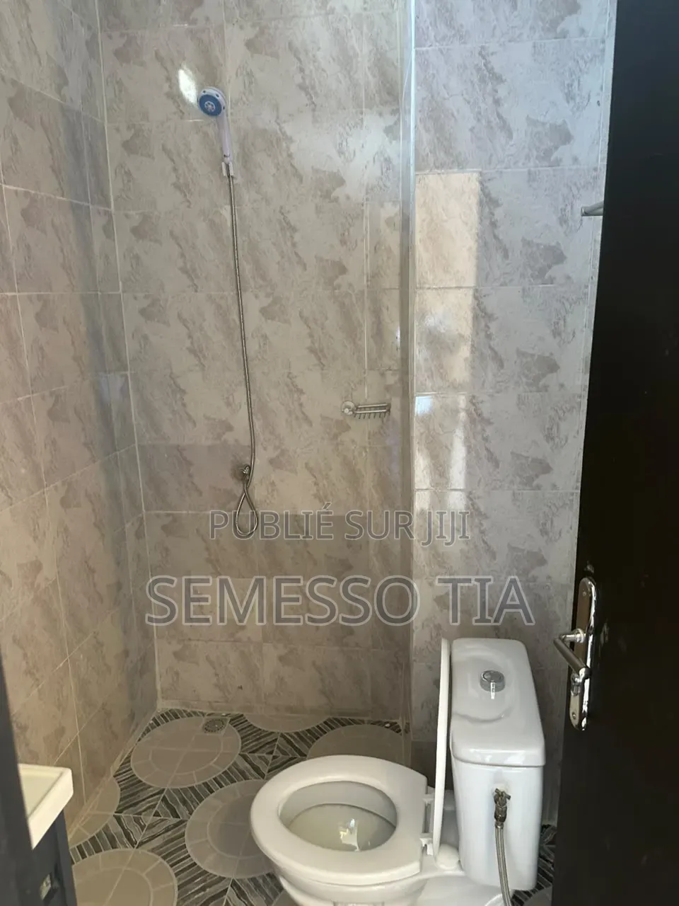 Meublé 1chbre Appartement dans Cocody à Louer