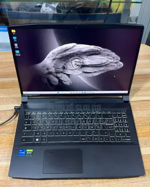 Ordinateur portable MSI Creator A16 AI+ 16GB Intel Core i7 SSD 512GB