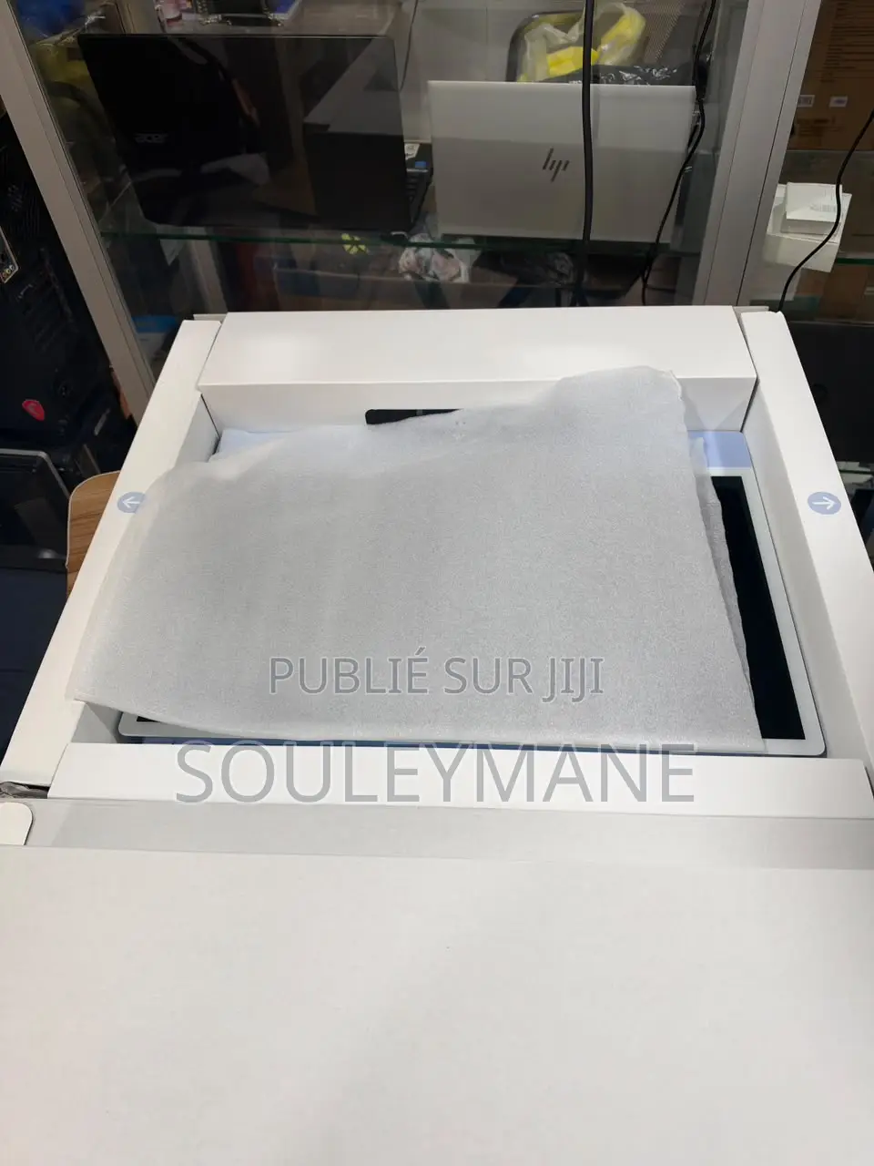 Nouveau Apple MacBook Pro 2024 M4 16GB Apple M4 SSD 256GB