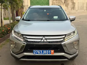 Mitsubishi Eclipse Cross 2019 Gris