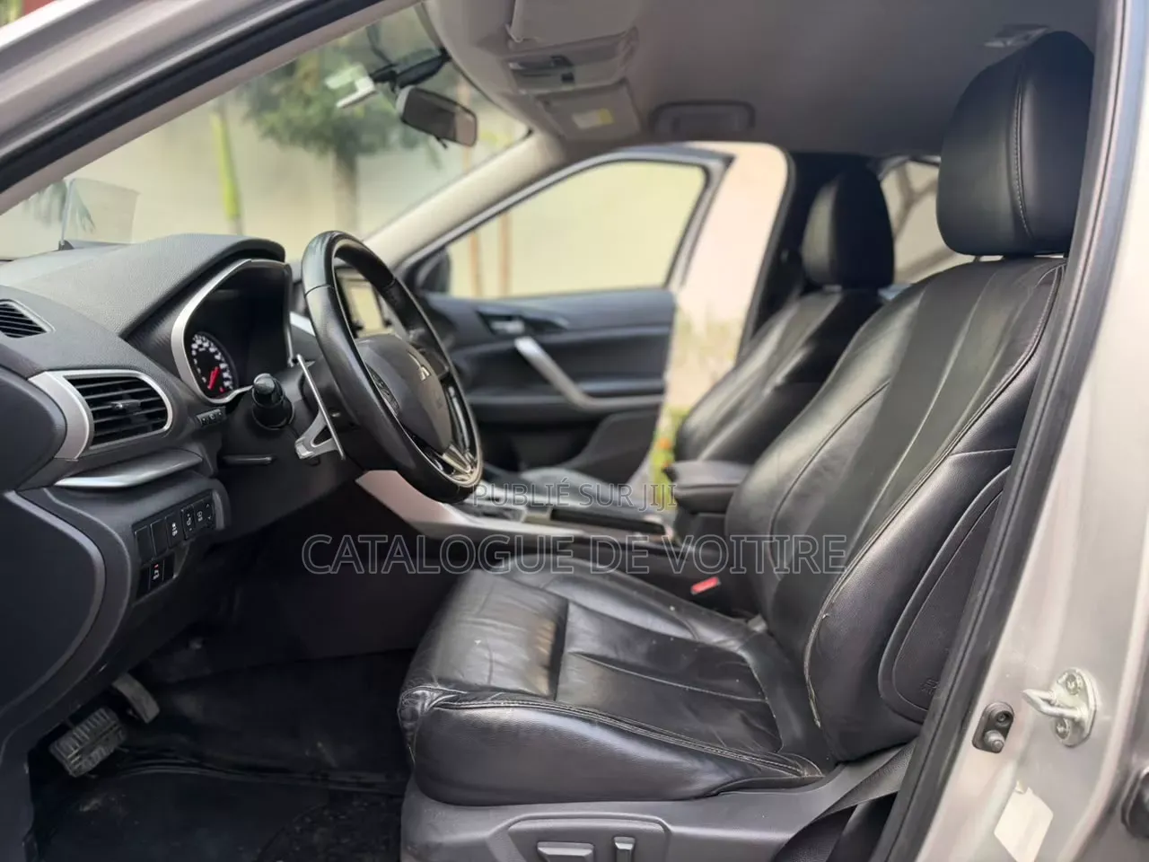 Mitsubishi Eclipse Cross 2019 Gris