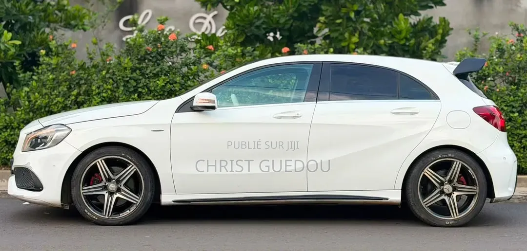 Mercedes-Benz A-Class 2016 Bleu