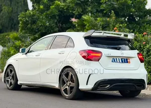 Mercedes-Benz A-Class 2016 Bleu