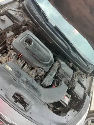 Hyundai Sonata Sport Sedan FWD (2.4L 4cyl 6A) 2016 Gris