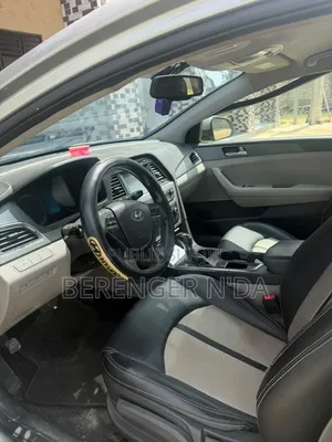 Hyundai Sonata Sport Sedan FWD (2.4L 4cyl 6A) 2016 Gris
