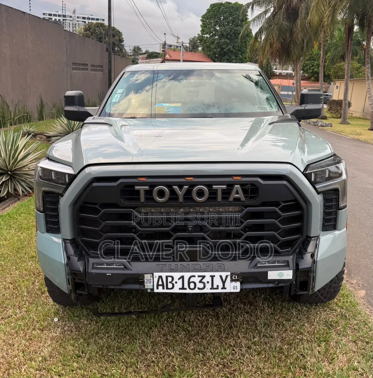 Toyota Tundra 2022 Gris