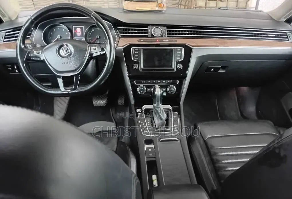 Volkswagen Passat 2016 Noir