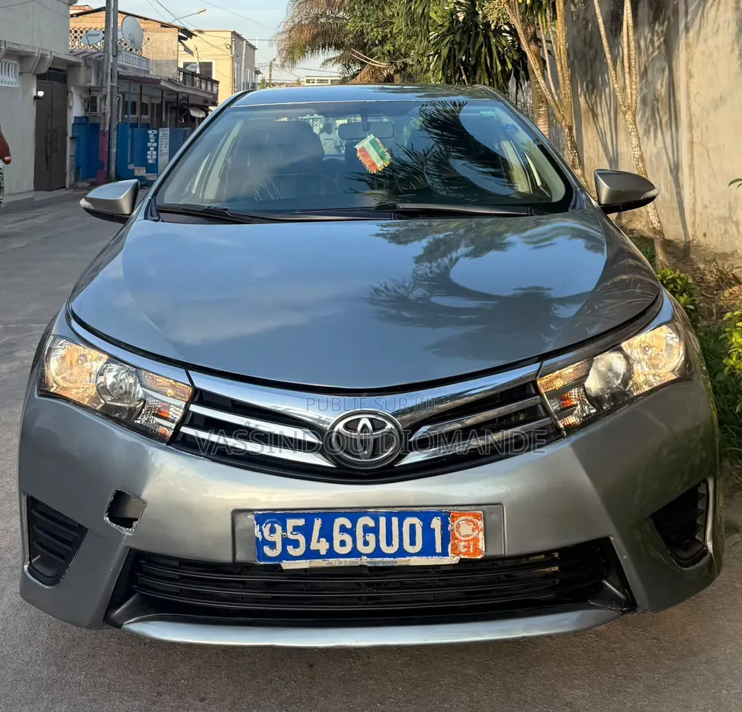 Toyota Corolla 2015 Gris