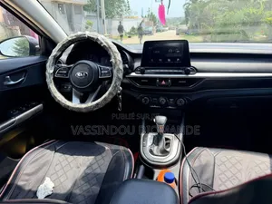 Kia Forte 2020 Gris