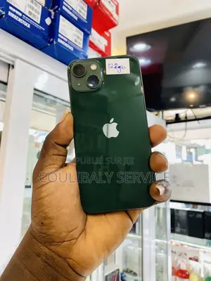 Nouveau Apple iPhone 13 128 GB Noir