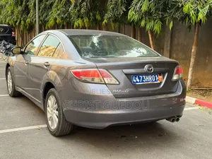 Mazda AZ 2011