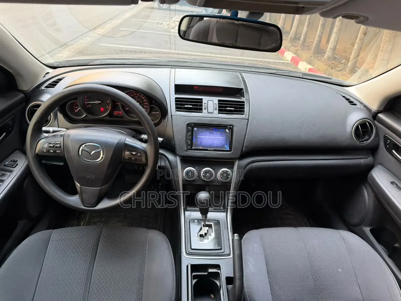 Mazda AZ 2011