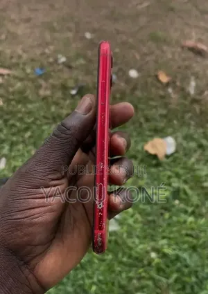 Nouveau Apple iPhone 11 128 GB Rouge