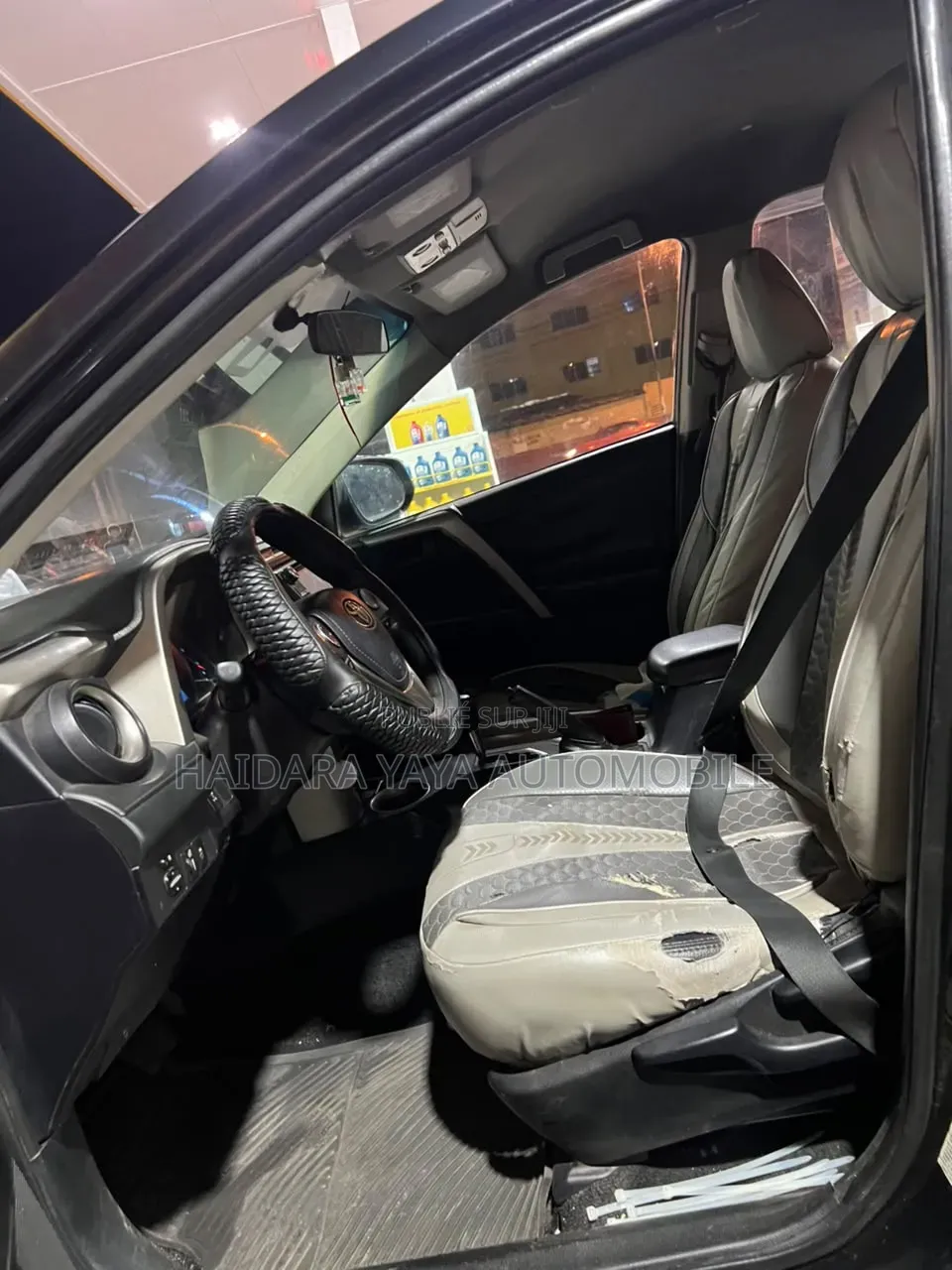 Toyota RAV4 2015 Noir