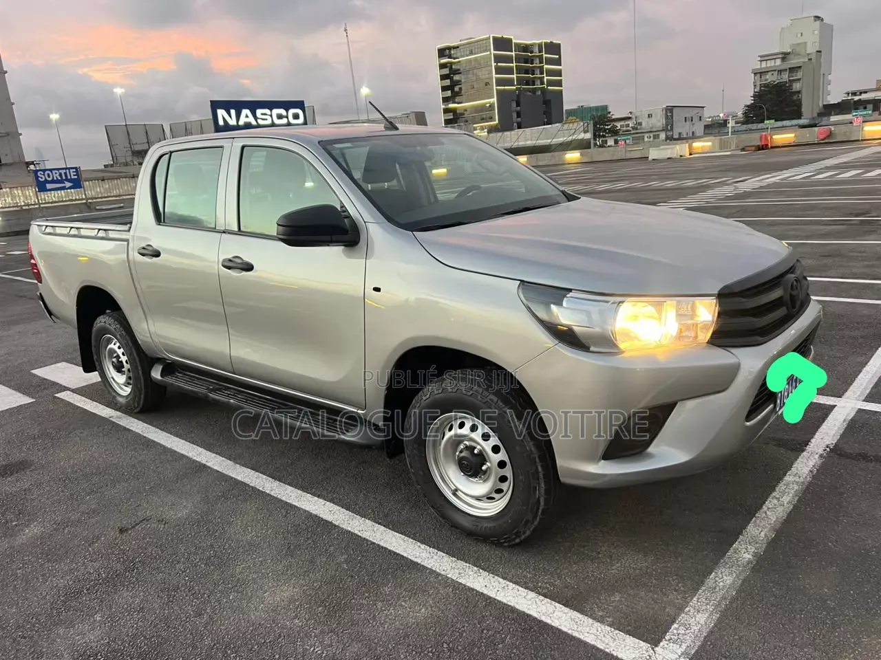 Toyota Hilux 2022 Gris