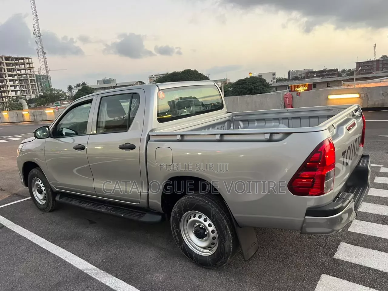 Toyota Hilux 2022 Gris