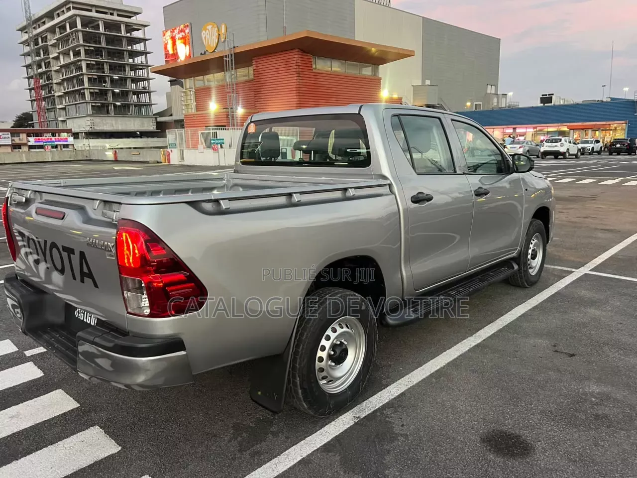 Toyota Hilux 2022 Gris