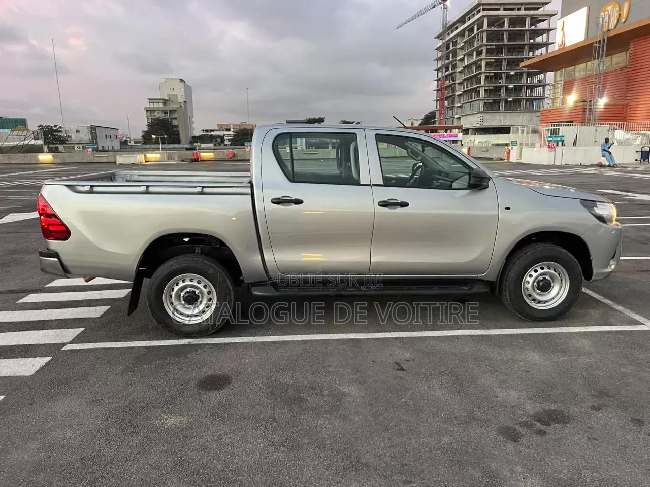 Toyota Hilux 2022 Gris