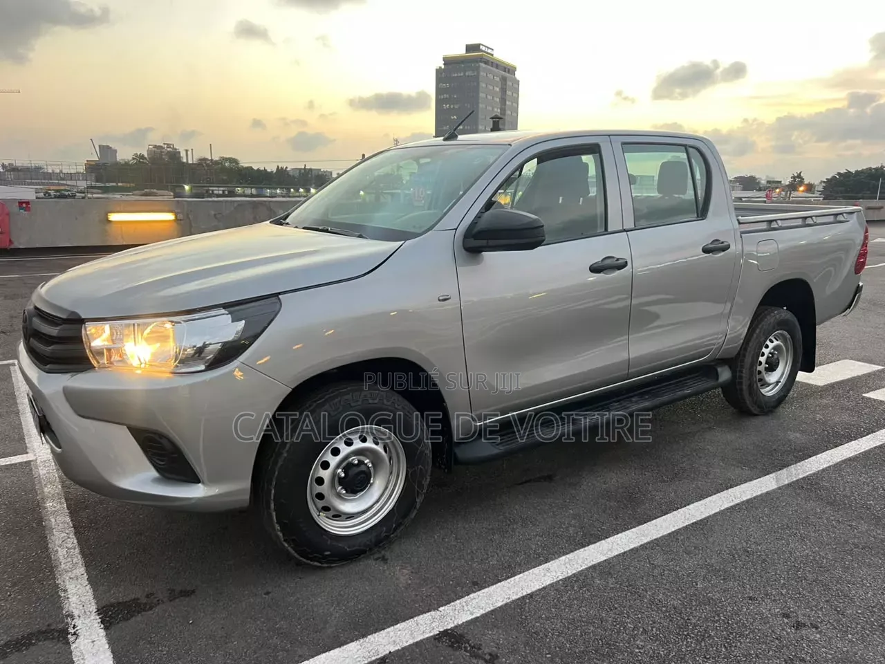 Toyota Hilux 2022 Gris
