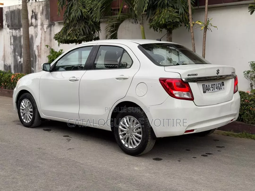 Suzuki Dzire 2024 Blanc
