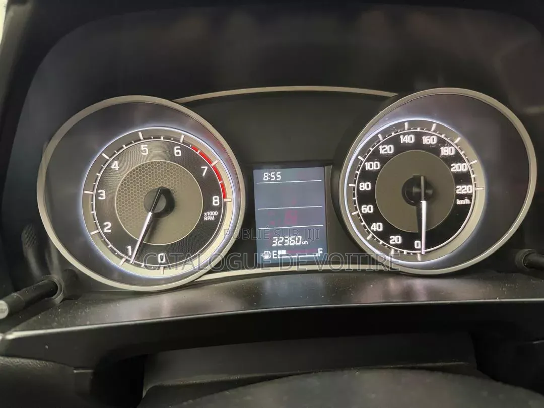 Suzuki Dzire 2024 Blanc